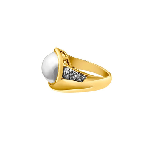 Cooper Jewelers 18kt Yellow Gold Pearl And Diamond Ring