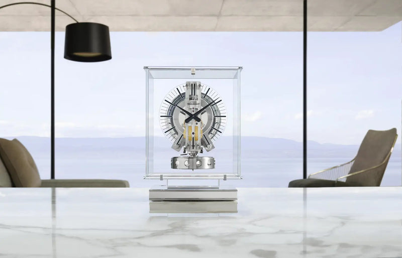 Jaeger-LeCoultre presents a new expression of the Atmos