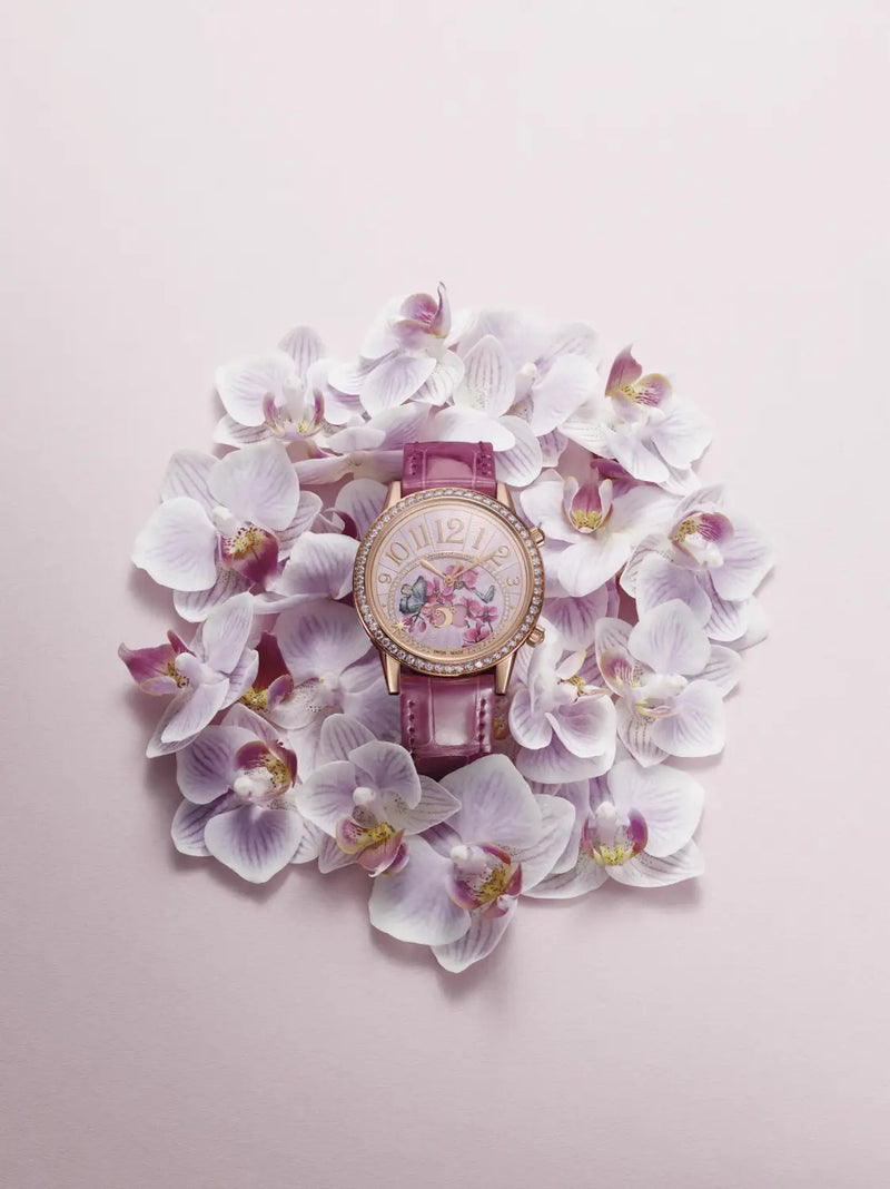 Jaeger-LeCoultre presents the new Dazzling Rendez-Vous Red