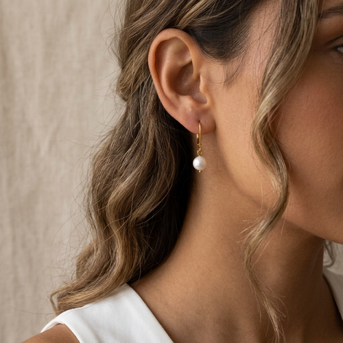 14kt Yellow Gold Pearl Leverback Earring- E372