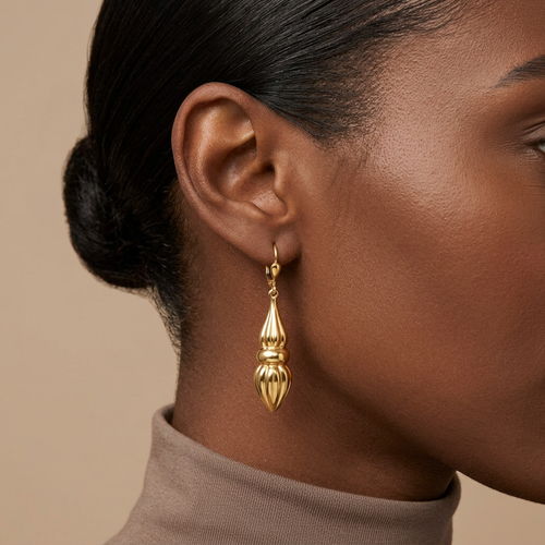 18kt Yellow Gold Lever Back Dangles Earring- E378