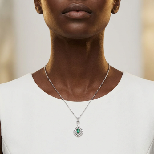 .63 Carat Emerald And Diamonds Necklace